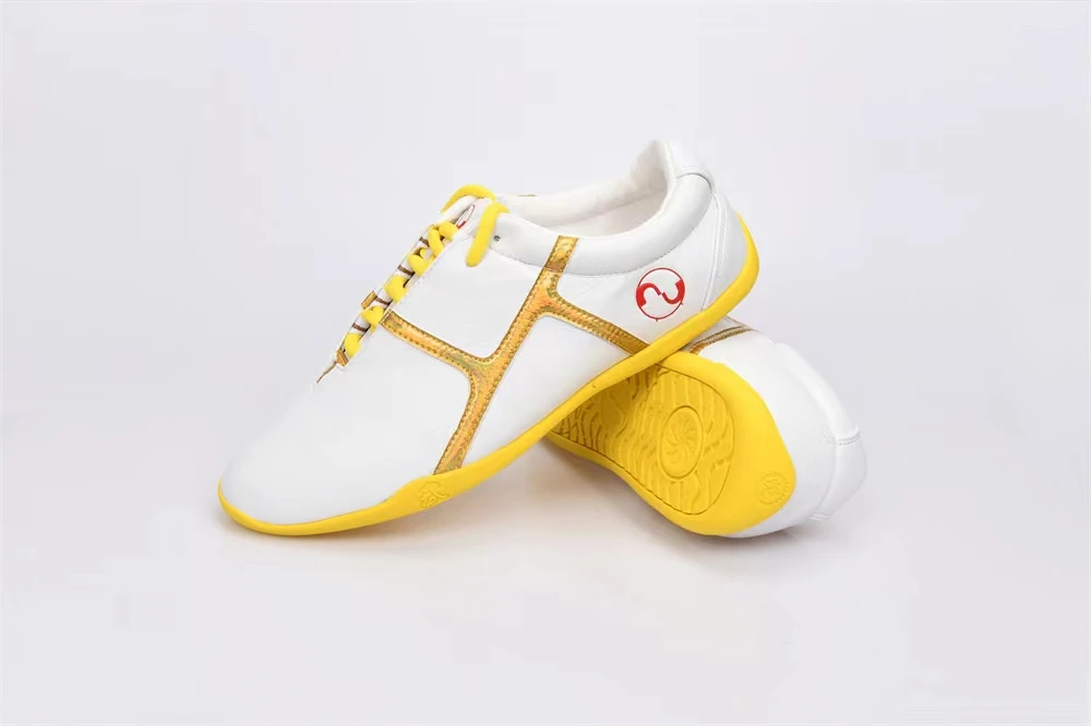 WYTR premium quality Kung Fu W - đánh giá và giá Men Shoes Yellow