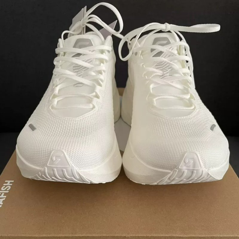 DYNAFISH Training Shoes For Me - đánh giá và giá Men Shoes Vs Women